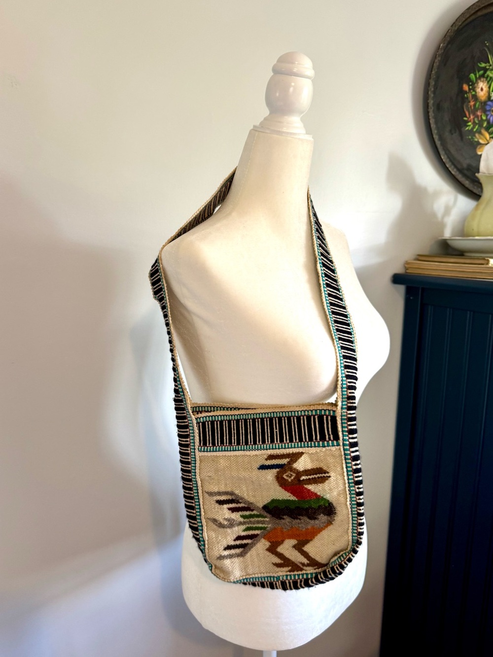 70s Vintage Handwoven Wool Multicolor Bird Motif Shoulder Bag from Ecuador